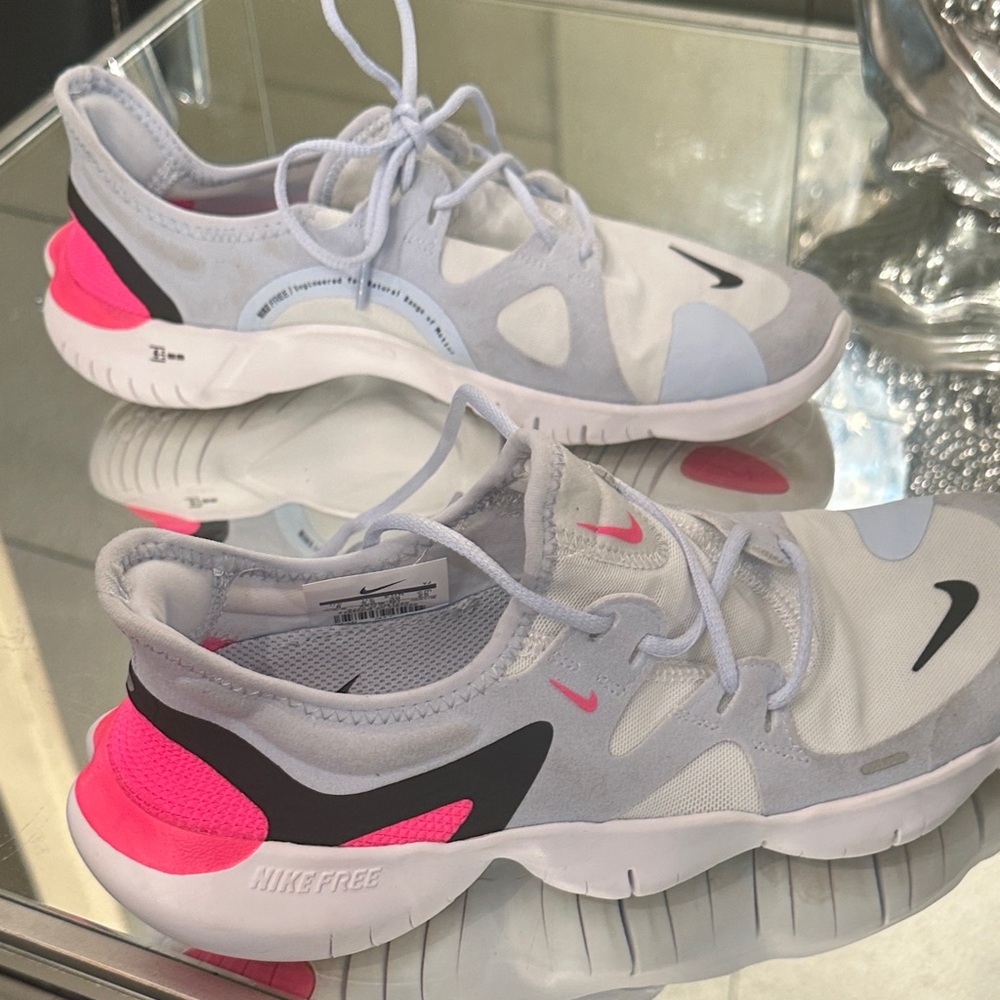Nike Free RN 50 
Women's Sneakers - White, Pink, Black